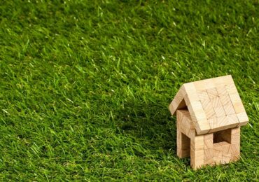 Investir em imóveis sem comprar um, é possível?