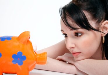 Conheça os investimentos que rendem mais do que poupança