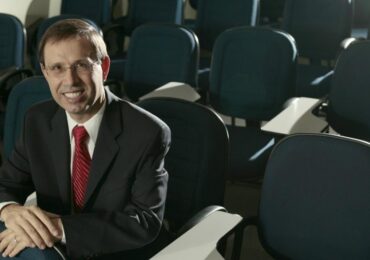 Quem é o megainvestidor Carlos Wizard?