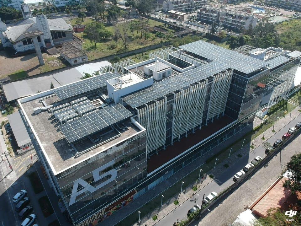 como ganhar dinheiro com energia solar