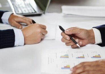 O que é private equity e como investir em empresas com alto potencial de crescimento?