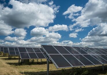 Meu financiamento solar sem burocracia? Saiba como obter recursos para projetos no setor