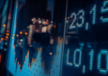 A Era da Precisão: Por que a Intuição não é mais suficiente no Mercado de Capitais